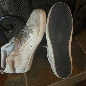 Golden goose
